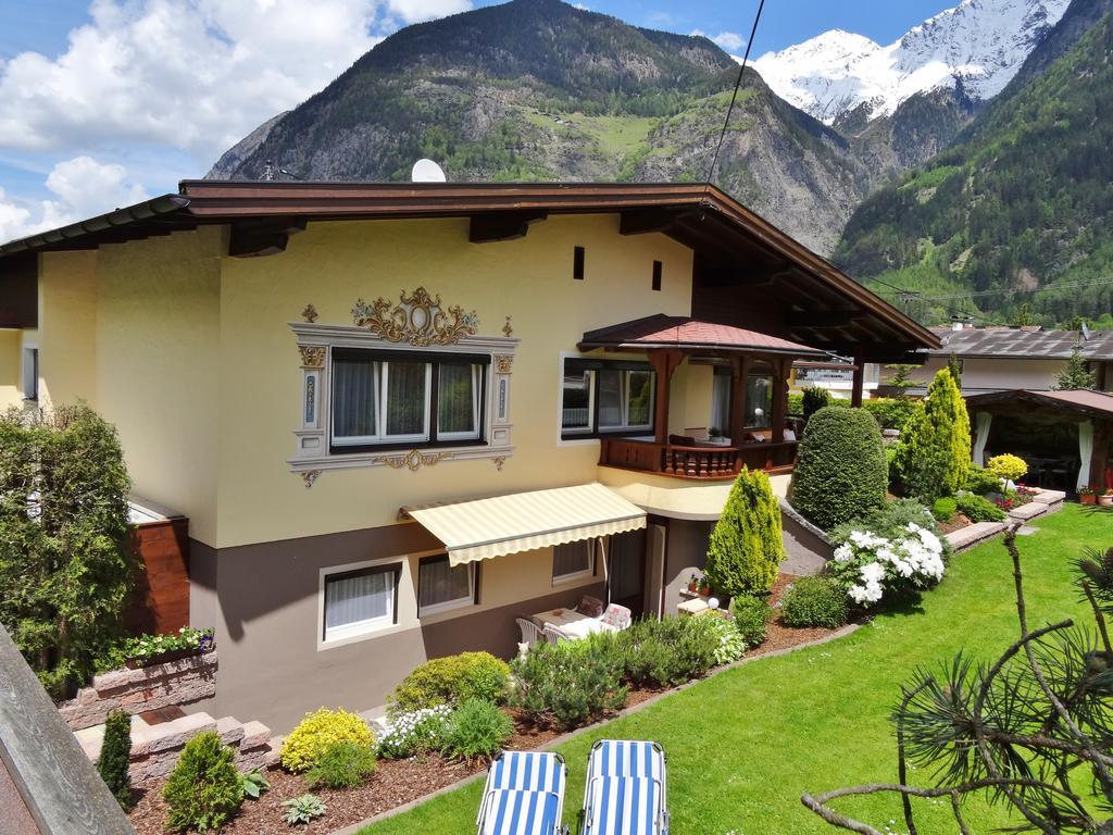 Haus Romantik Umhausen Exterior foto